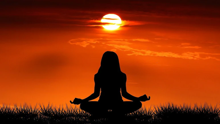 ब्रह्मचर्य: योग की शुरुआत और साधना की जड़